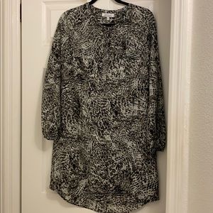 Long sleeve Jennifer Lopez dress